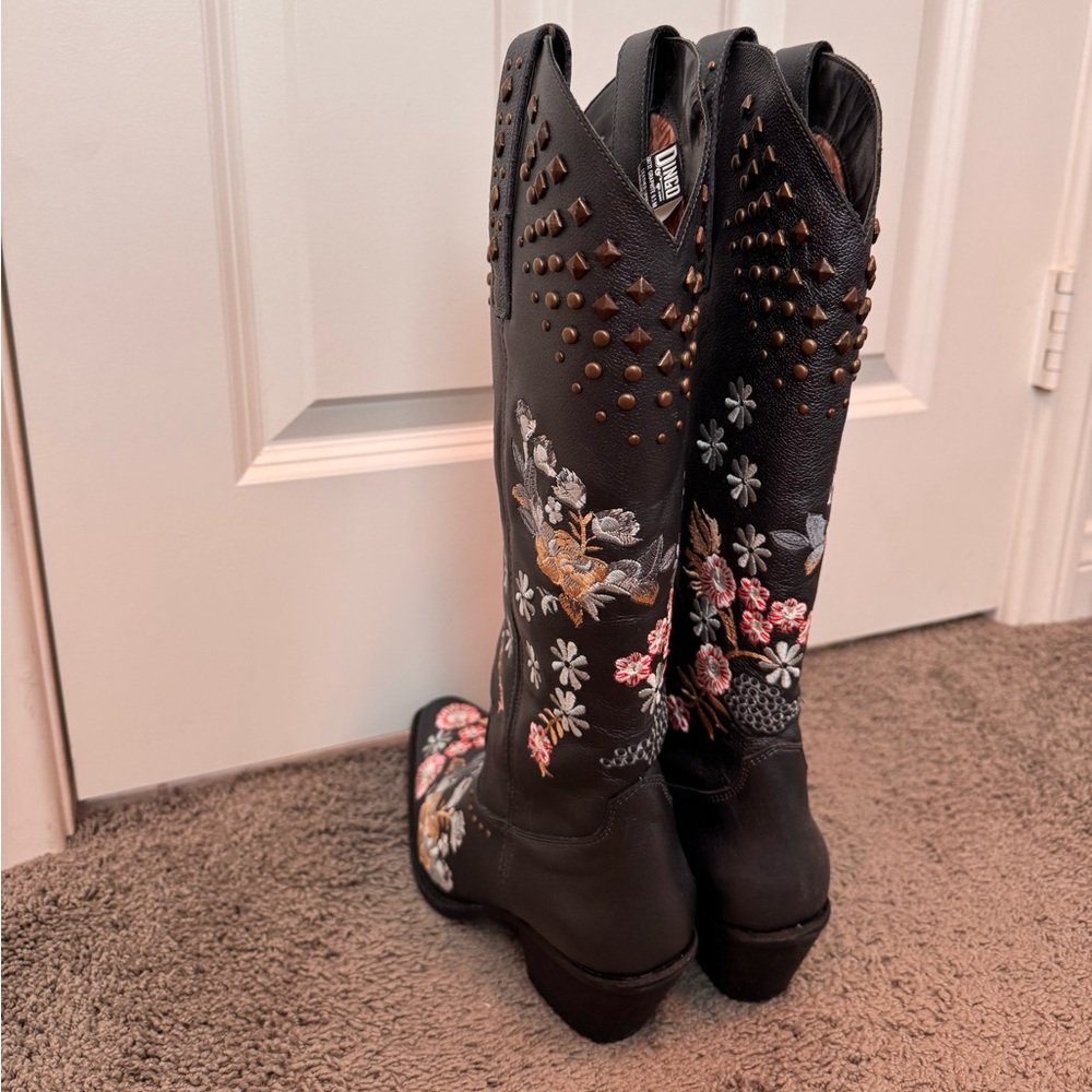 Dingo Women's Poppy Graphite Floral Embroidered Studded Snip Toe Cowboy Boots - Picture 2 of 8